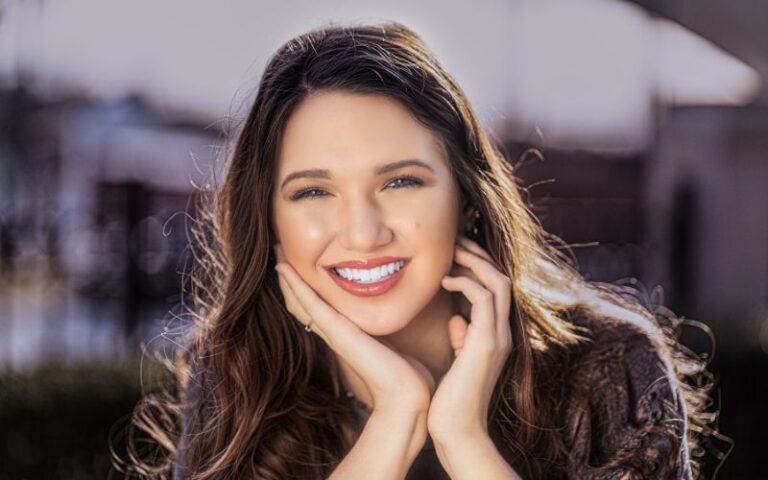 Leia mais sobre o artigo Tratamento de canal dói? A verdade sobre o procedimento 