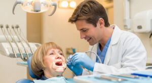 Leia mais sobre o artigo Check-up odontológico: o que é avaliado na consulta de rotina? 